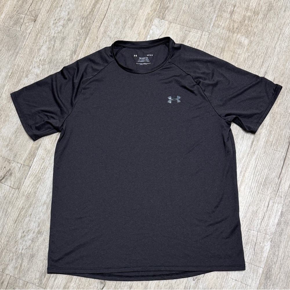 Under Armour Men's Charcoal Performance Tee